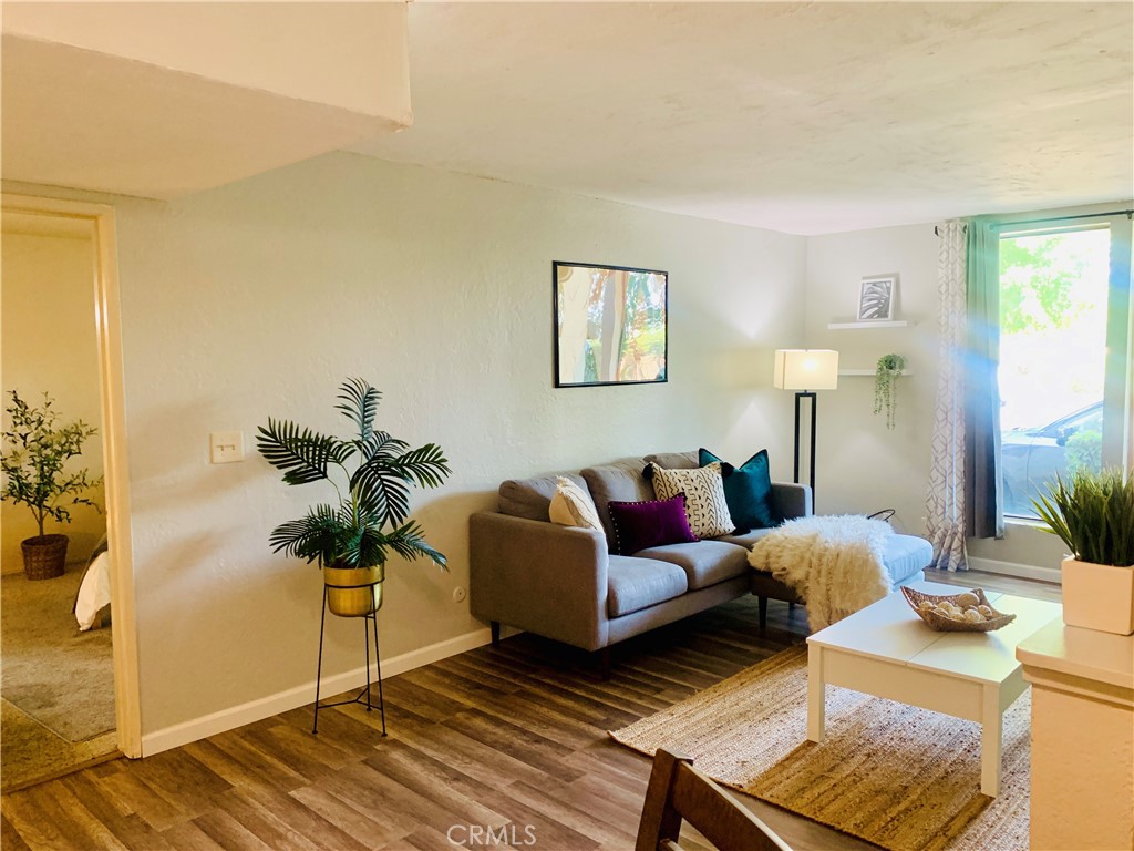 4919 N Millbrook Ave #136, Fresno, CA 93726