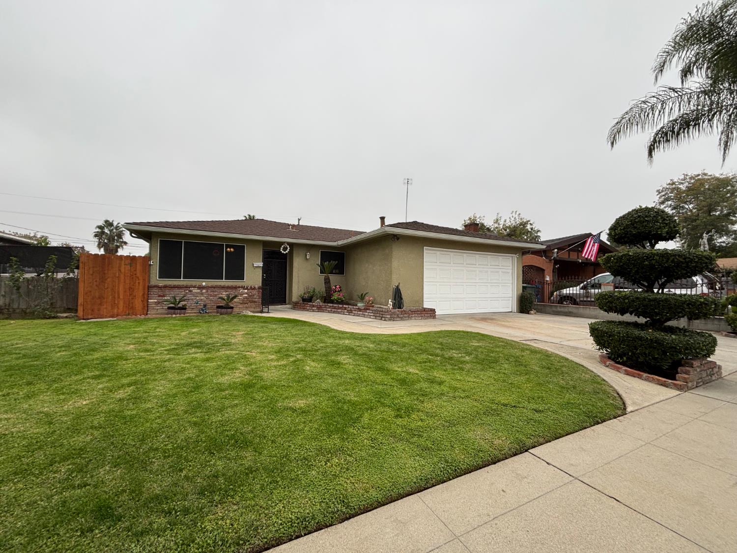 3256 E Lowe Ave, Fresno, CA 93702